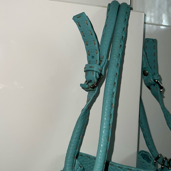 Fendi Selleria Leather Bucket Bag Mint Condition- GREAT DEAL! - Picture 6 of 8